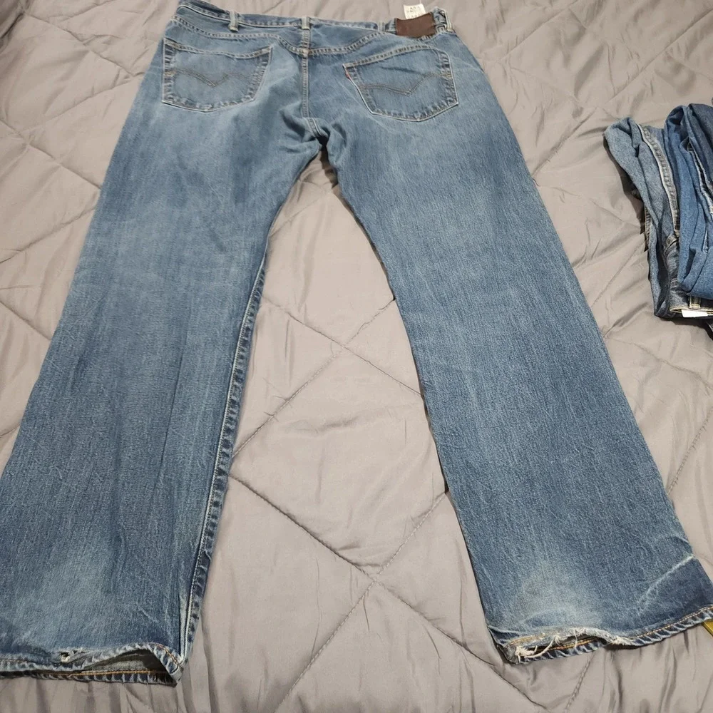 Levi's 501 Jeans Men's 42x32 High Rise Button Fly USA Light Wash‎ Cotton